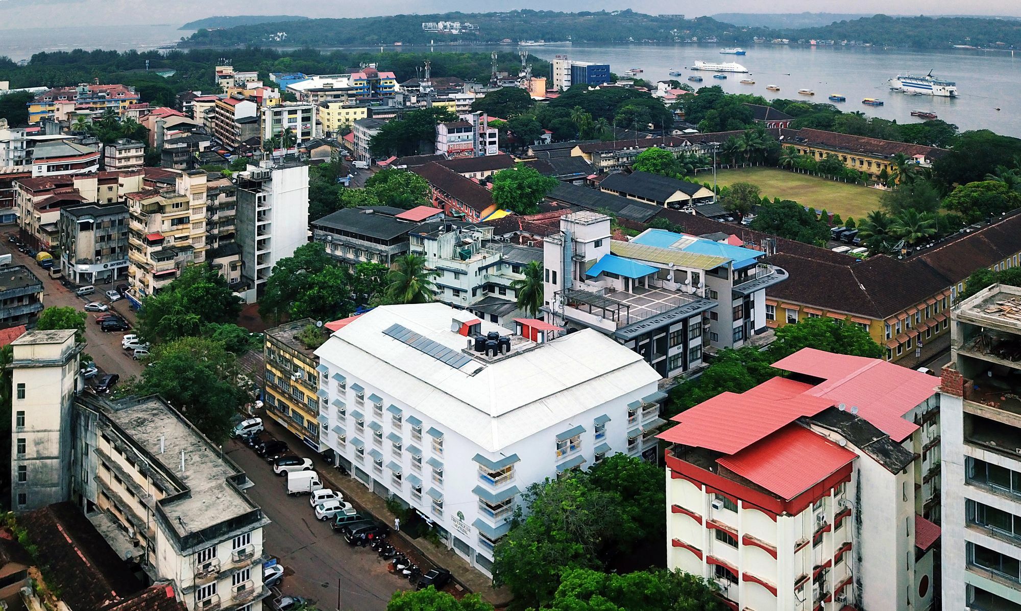 Treehouse Neptune Hotel Panaji Bagian luar foto